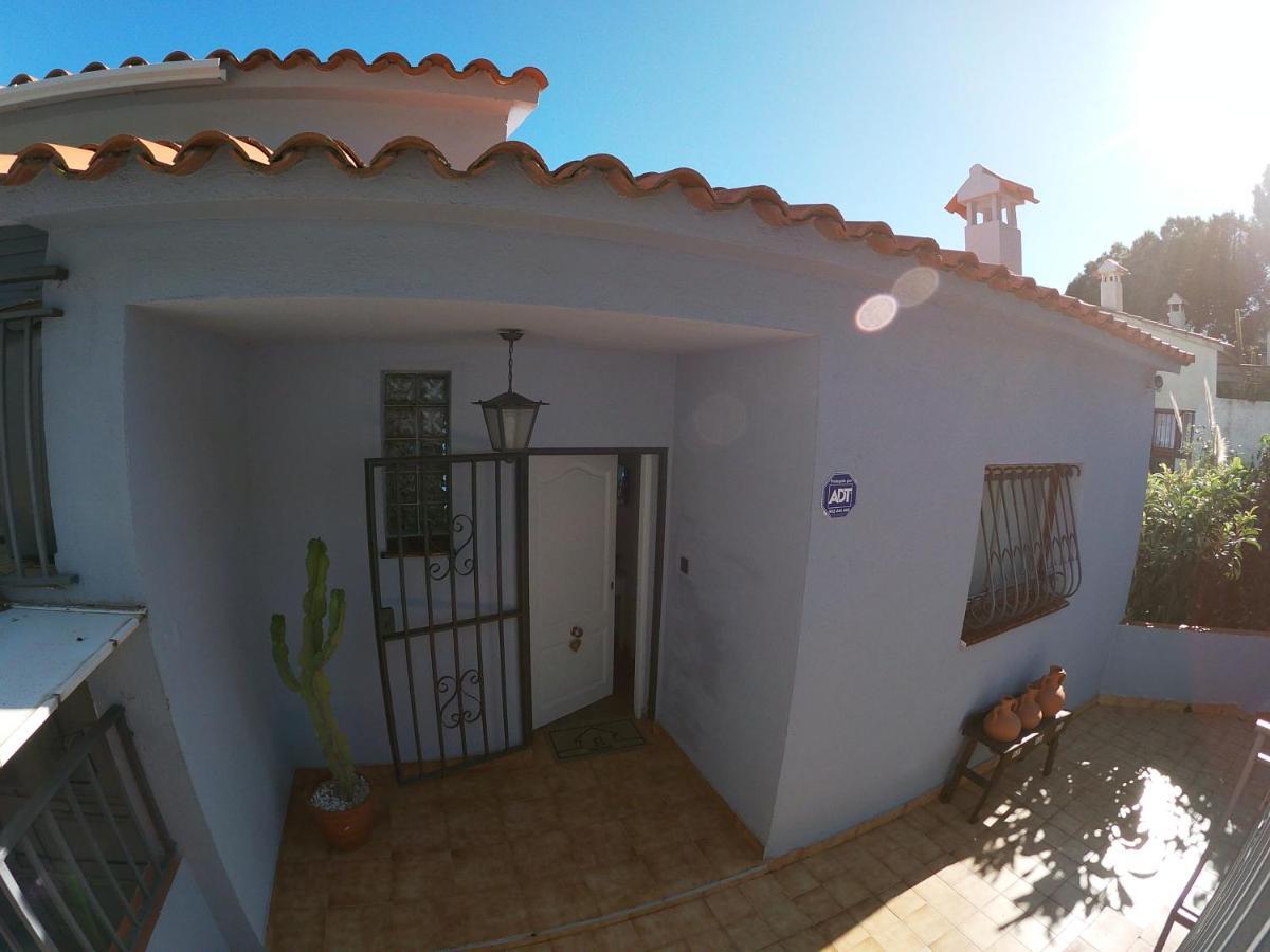 Seahomes Vacations, La Casa Blue Mediterranean Lifestyle Бланес Екстериор снимка