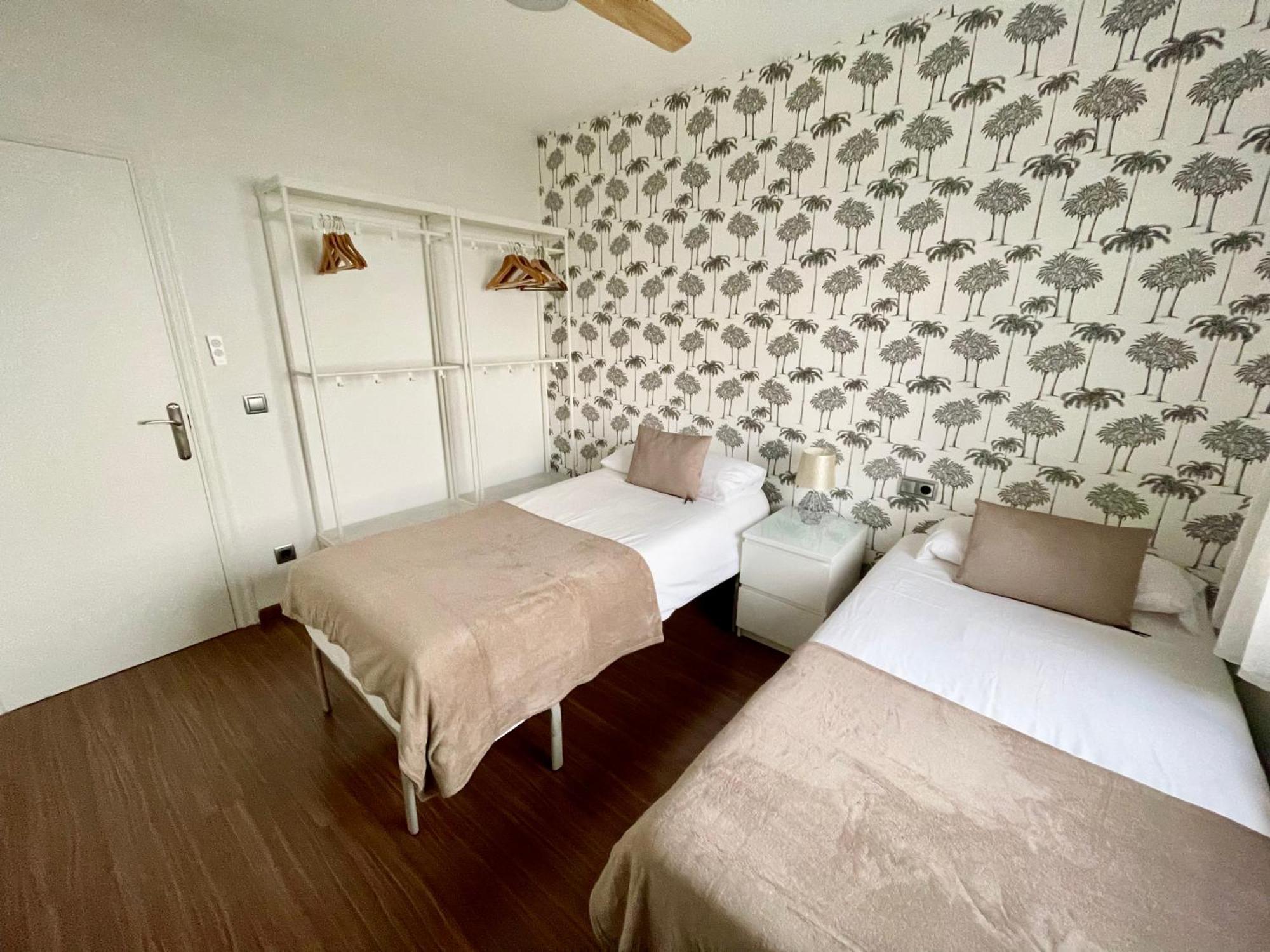 Seahomes Vacations, La Casa Blue Mediterranean Lifestyle Бланес Екстериор снимка