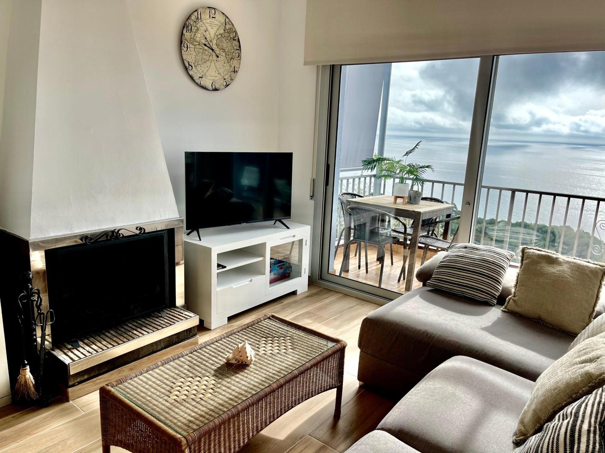 Seahomes Vacations, La Casa Blue Mediterranean Lifestyle Бланес Екстериор снимка