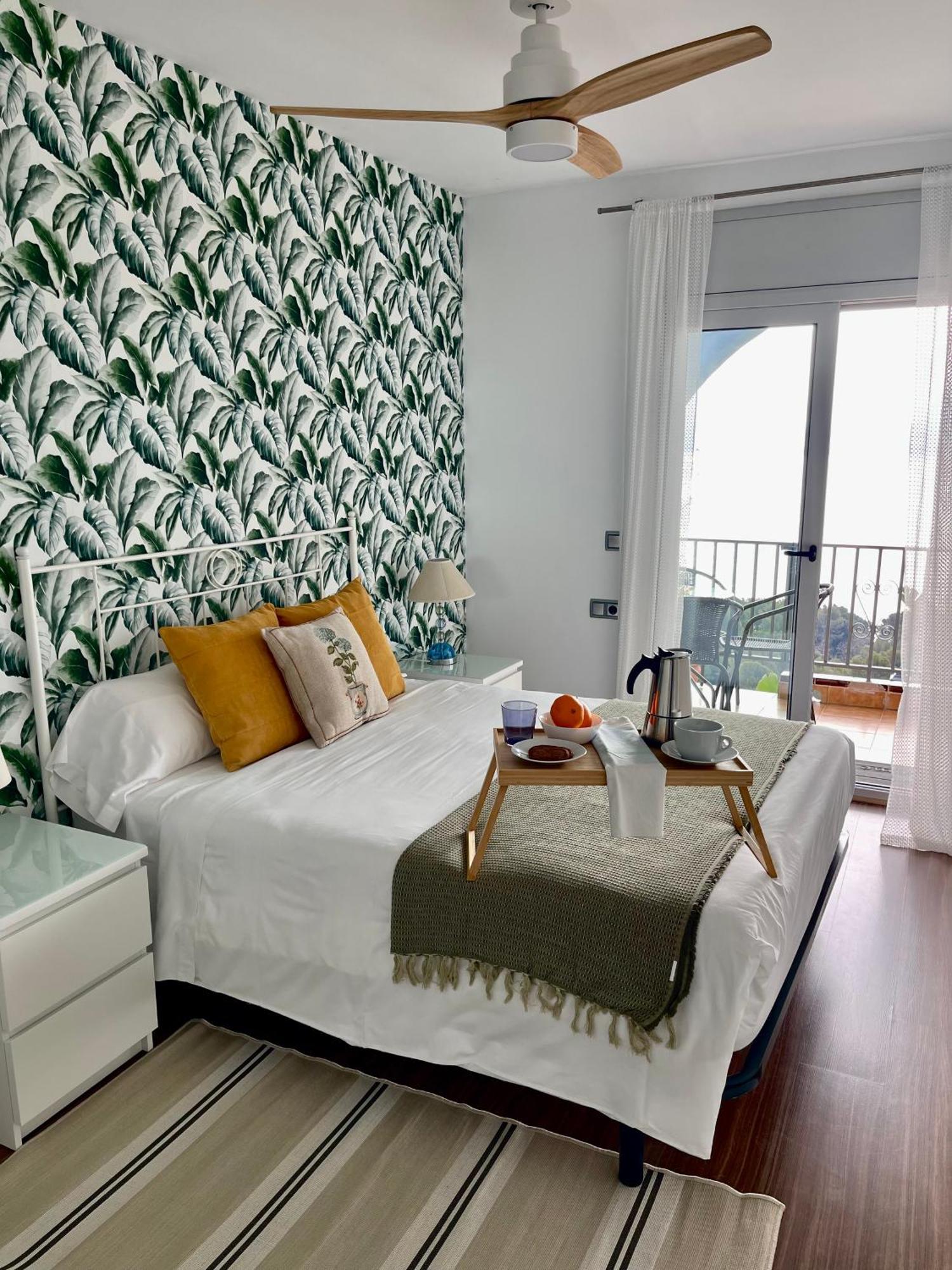 Seahomes Vacations, La Casa Blue Mediterranean Lifestyle Бланес Екстериор снимка