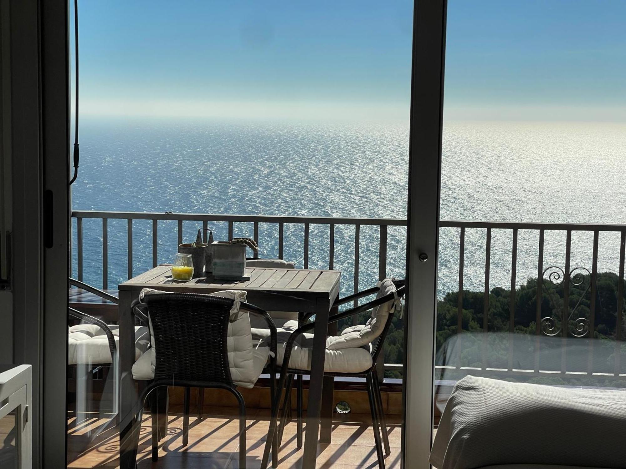 Seahomes Vacations, La Casa Blue Mediterranean Lifestyle Бланес Екстериор снимка